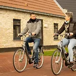 Vila Premium Game Villas, Parc Maasresidence *